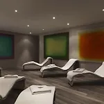 Royal Hotel